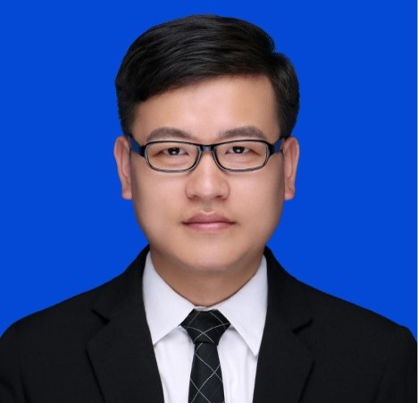 方 铸