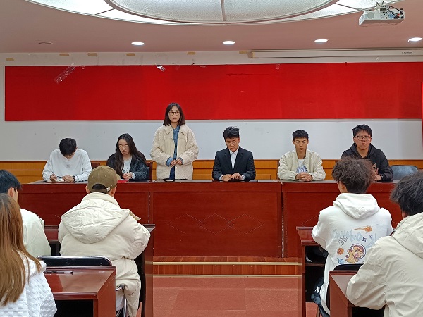 学生会团支部换届1.jpg
