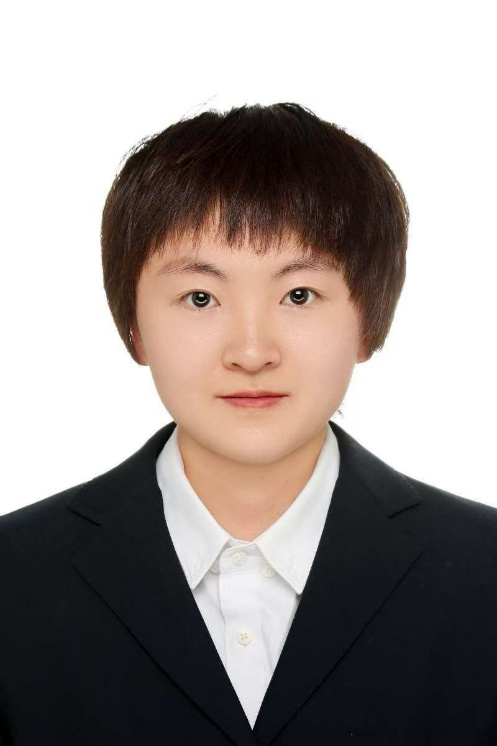 杨智基照片