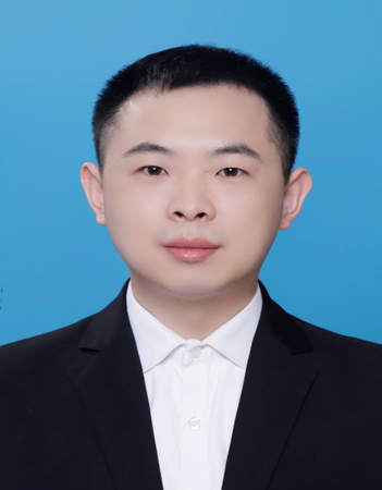 张英瑞照片