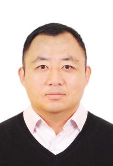 闻勇证件照
