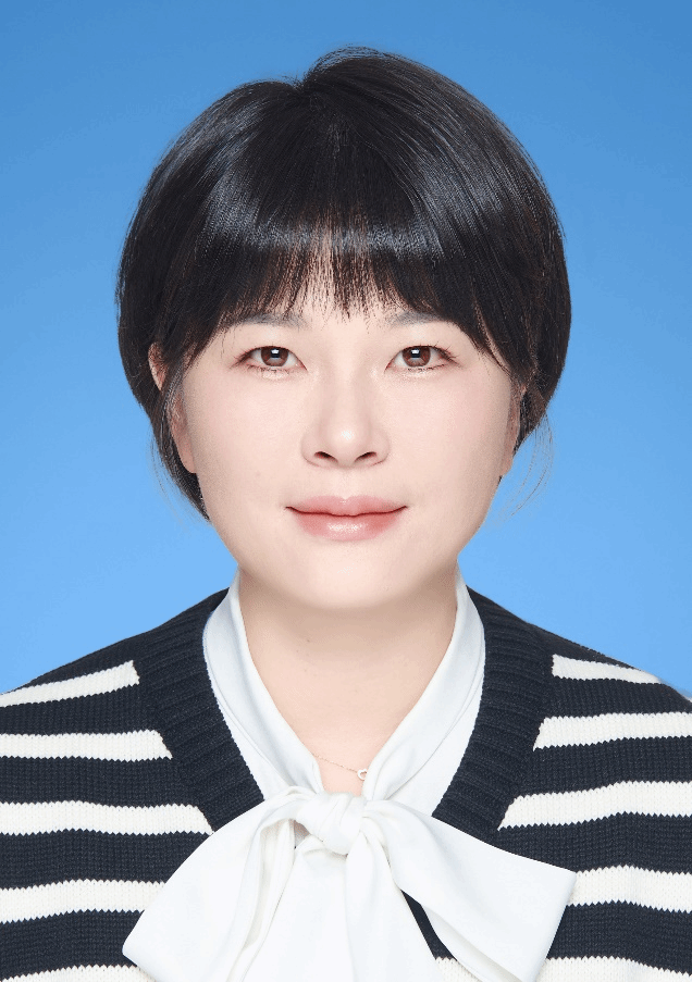 孟晓芳照片